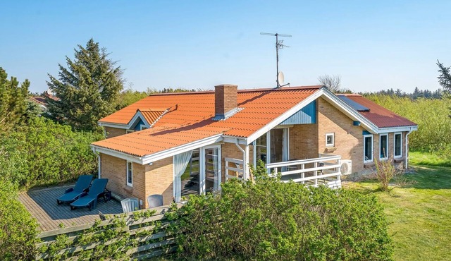 "Svane" - 1.2km from the sea by Interhome