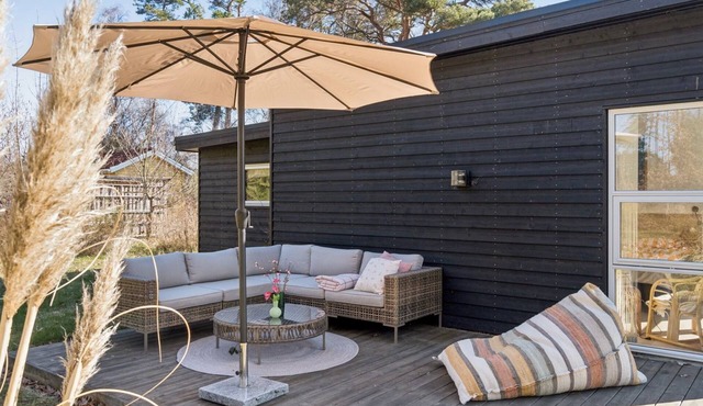 "Svenja" - 300m from the sea by Interhome
