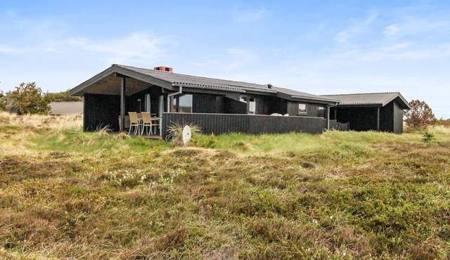 "Svenne" - 500m from the sea by Interhome
