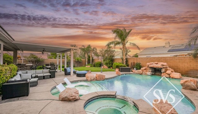 SVS: Happy Oasis 4BD Home | Private Pool, Theater & BBQ | Henderson Oasis