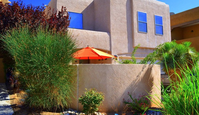 SW STYLE/BREATHTAKING VIEWS & 8 Min. to OLD TWN~WOW REVIEWS/Long Term SPECIALS