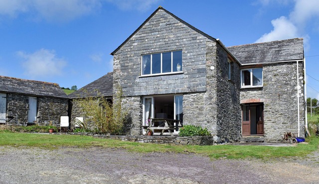 Swallows Nest - UK12085