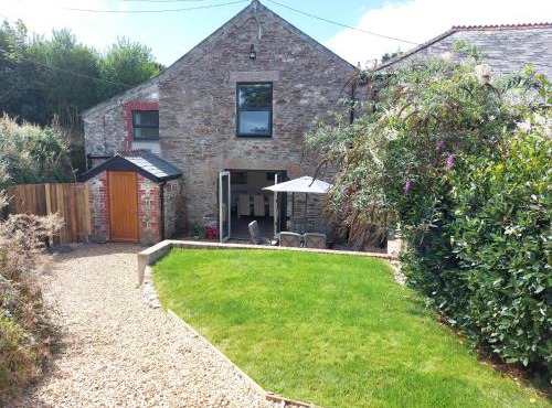 Swallows Rest Cottage - 3 Bedrooms - Nr Looe