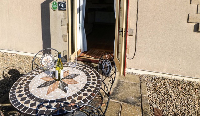 SWALLOWS REST, family friendly, with a garden in Allendale