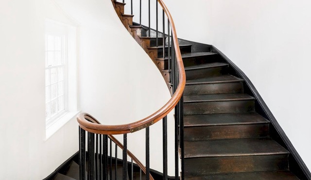 Swan, Centrally Located Modern 2 Bed