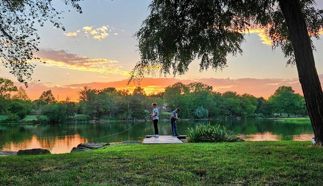 Swan Shores - Lakefront home in Wichita