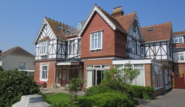 SWANAGE BAY APARTMENT, family friendly in Swanage