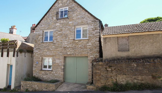 SWANAGE DRIFTWOOD, pet friendly in Swanage