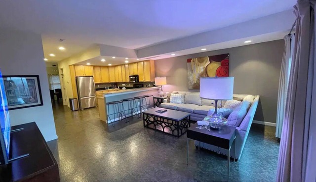 Swanky 2 LEVEL CONDO WALK TO ALL in The Highlands!