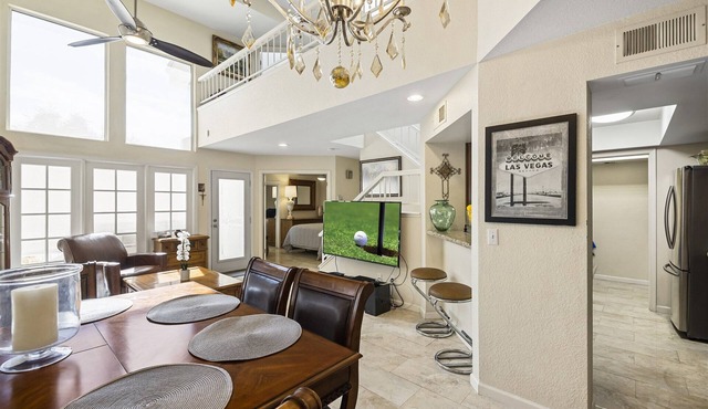 Swanky North Phx Upscale Townhome, Patio, Pool, Near Golf