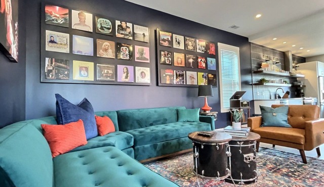 Swanky & Upbeat Suites @ Bungalou + Bourbon Bar