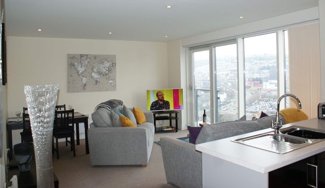 Swansea, Marina and beach on the doorstep