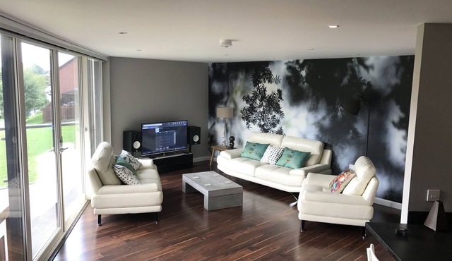 Swanston Cinema Apartment