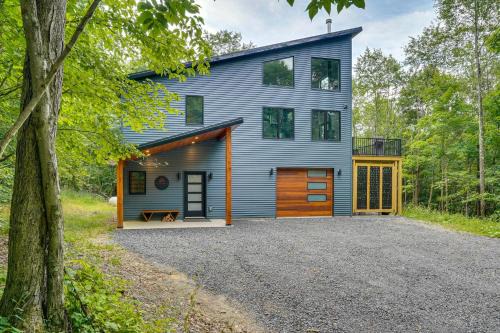Swanton Retreat w/Game Room, Hot Tub & Trails!