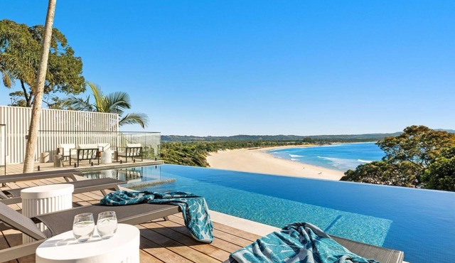 Sway - stunning 5 BR beach house with pool