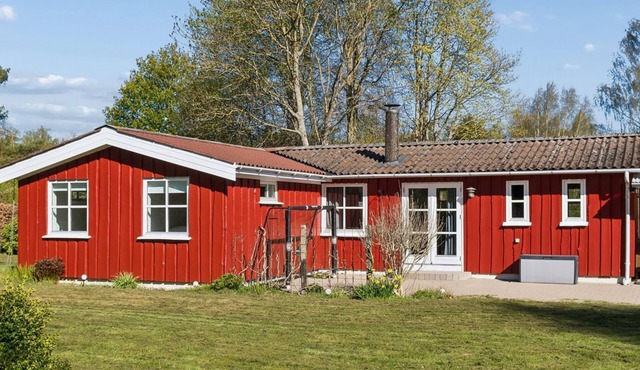 "Swea" - 2.5km from the sea by Interhome