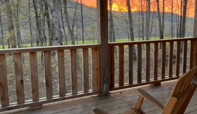 Sweden Creek Retreat-5 miles from Wilderness Rider
