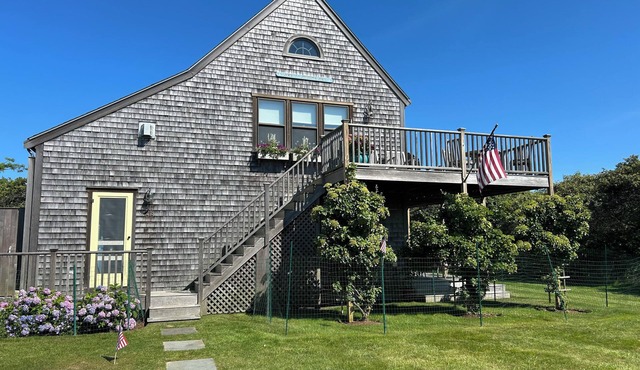 Sweeping unobstructed views, family friendly, great value.