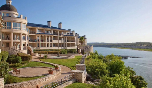Sweeping Views of Lake Travis, Luxury Resort Amenities with 3 Pools, Hot Tub and Fitness Center