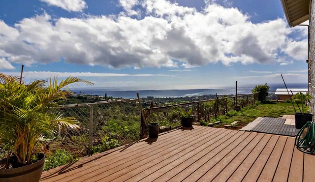 Sweeping Views, Spacious , 1200sf, Apartment