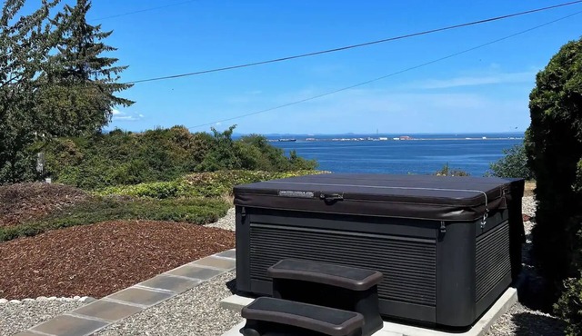 Sweet Caroline Water View