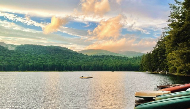 Sweet Chalet by the Lake, Mini-golf!