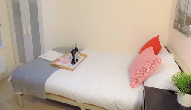 Sweet Double Bedroom ★ Walk to Uni of Warwick