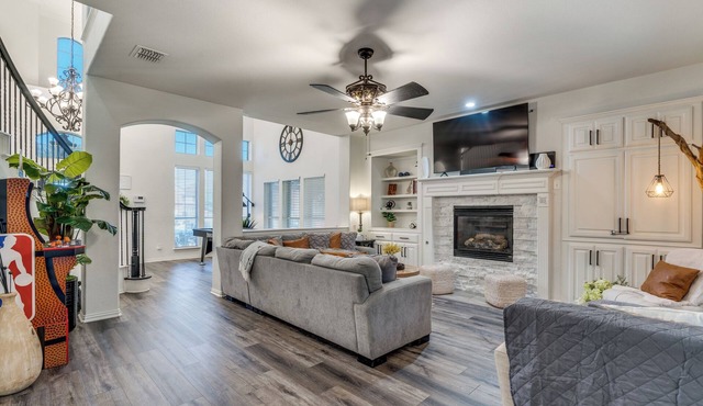 Sweet Escape Homes: Great for Large Families - Beautifully Remodeled