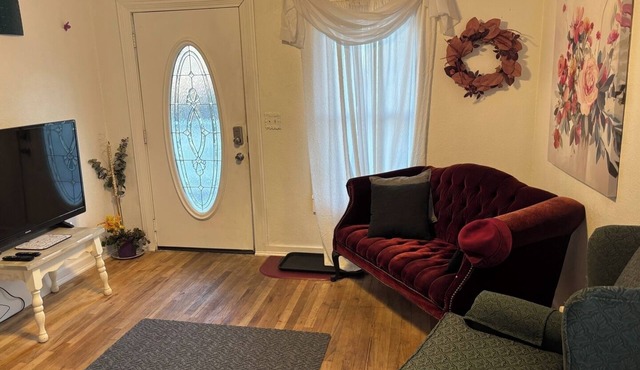 Sweet Getaway Light-Filled Rooms + Decor