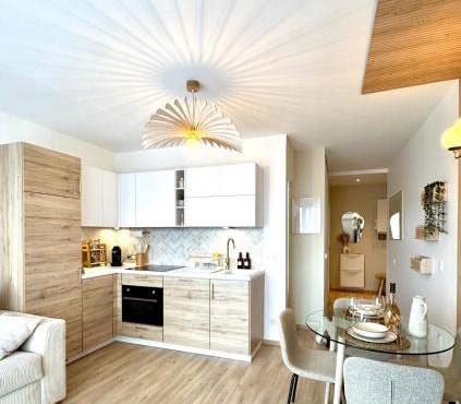 Sweet Home - Clim & Vue, Balcon & Parking privé