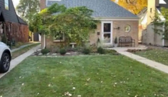 Sweet Home in Elmwood Park