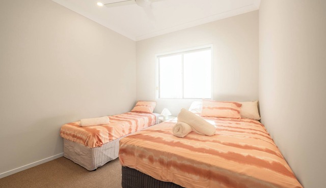 Sweet Home in Griffin, brand new & Spacious, 10 min to North Lake Westfield