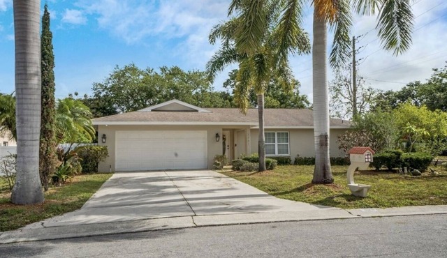 Sweet home in the heart of Sarasota.