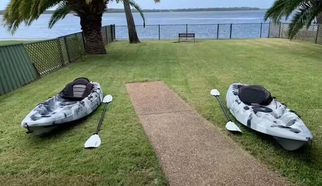 Sweet Home- Kayak-Pool-Waterfront Paradise