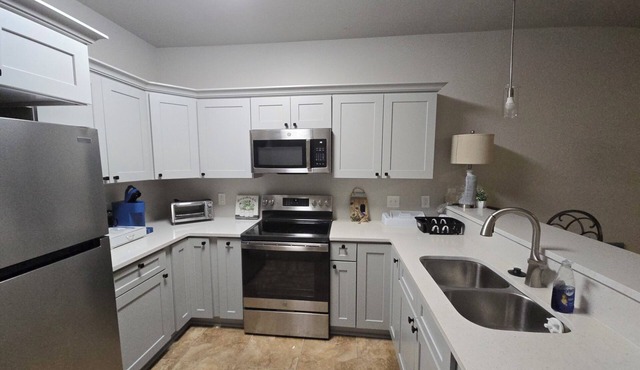 Sweet Home Louisiana-a cozy 2-BR, 2.5 bath-condo with WiFi in enchanting LaPlace