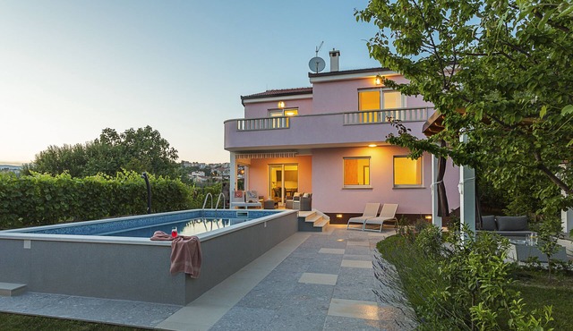 "SWEET HOME MARIJA" with pool and garden.