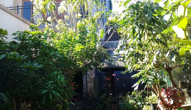 Sweet home with Kepanjen views, situated in a convenient, friendly neighborhood.