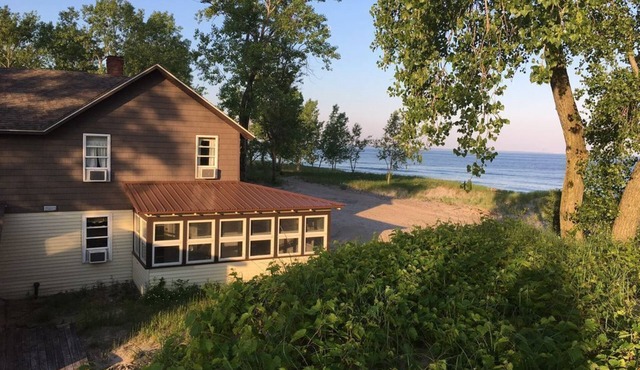 Sweet Isolation - Salmon River Lake Ontario Beach House