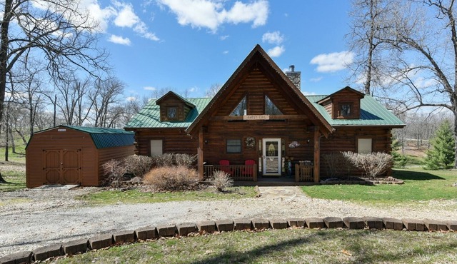 Sweet Life Cabin | 2 Bed, 2 Bath