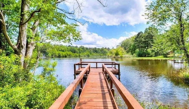Sweet Marion - Dock + Boat Ramp + Hot Tub!