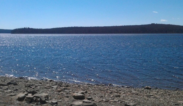 sweet retreat a spacious home near of most lakes, and poconos attractions