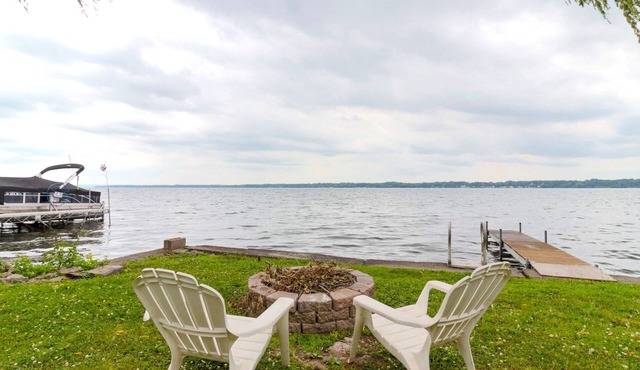 Sweet Retreat: "Family Cottage with Great Views!"