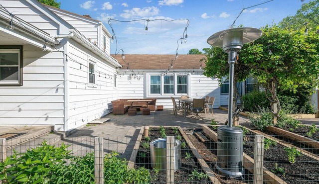 "Sweet Serenity" Stay 10 Minutes from Hershey by RedAwning