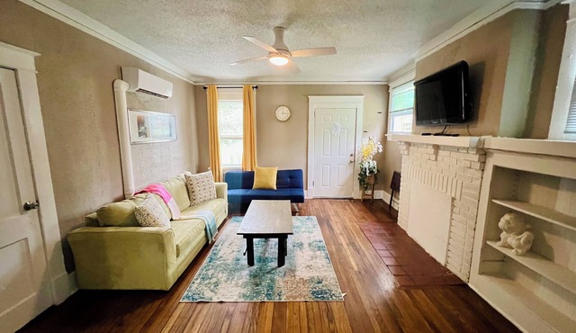 Sweet Stay- Charming two bedroom Townhouse in Midtown Memphis.