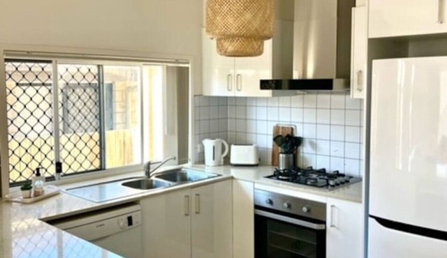 Sweet suburban cottage