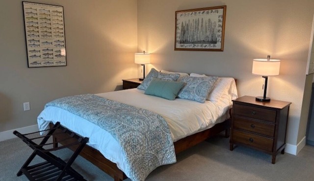 Sweet Suite w/beautiful marina views in Brinnon perfect for a romantic getaway!