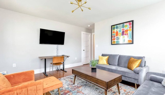 Sweet & Sunny Delight: Orange Crush on You Oasis!