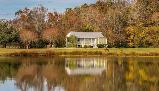 Sweet Surrender Cottage: Romantic Cottage in Cajun Country