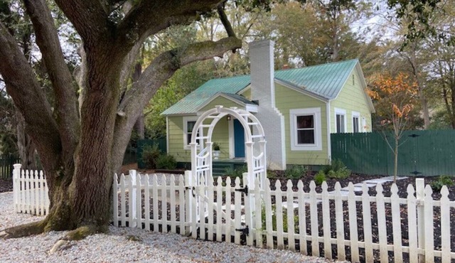 Sweet Tea Cottage- Aiken Downtown Location