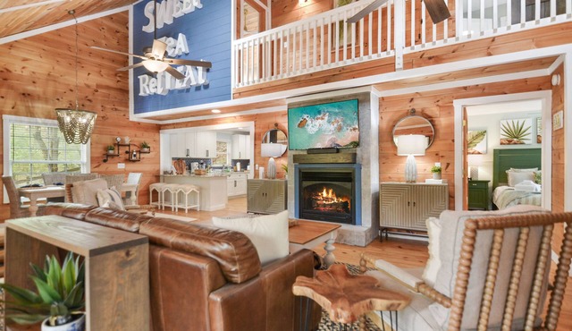 Sweet Tea Retreat up on the hill in Cossawattee River Resort Ellijay